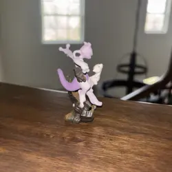 Pokemon TCG Super Premium Collection Mew and Mewtwo 20th Anniversary Figure 2016 - Image 4