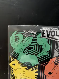 Pokemon Evolving Skies Elite Trainer Box Sealed - Image 2