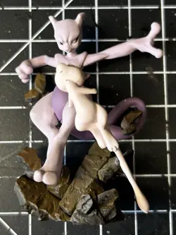 Pokemon TCG Super Premium Collection Mew and Mewtwo 20th Anniversary Figure 2016 - Image 1