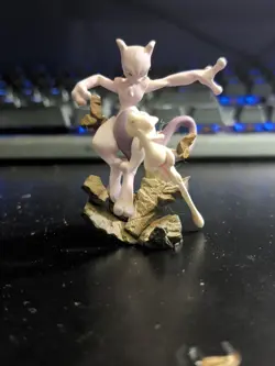 Pokemon TCG Super Premium Collection Mew and Mewtwo 20th Anniversary Figure 2016 - Image 1