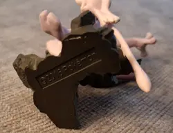 Pokemon TCG Super Premium Collection Mew and Mewtwo 20th Anniversary Figure 2016 - Image 3