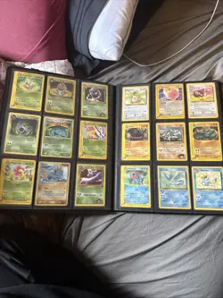 Pokemon TCG Binder collection, mix of vintage to modern cards - Image 4