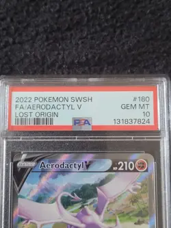 2022 POKEMON SWORD & SHIELD LOST ORIGIN #180 FULL ART/AERODACTYL V PSA 10 - Image 2