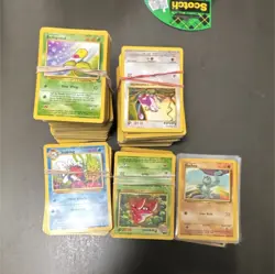 Pokemon TCG Mixed Card Lot Base Set. - Image 1