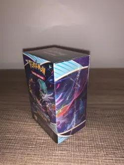 Pokemon TCG: Chilling Reign - Build and Battle Box - Image 2