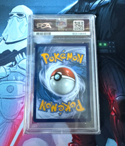 PSA 9 MINT Pokemon Charizard Reverse Foil 025/185 Vivid Voltage - Image 2