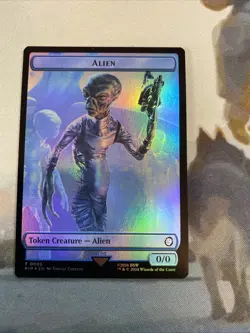 Radiation ☢ Alien 👽 Double-Sided Token (FOIL) - MTG: Fallout (PIP) NM - Image 3