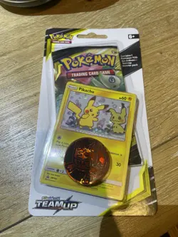 SEALED Pokemon Team Up Blister Pack Pikachu SM162 Promo Card Artwork - Image 1