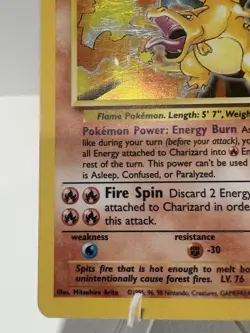 Charizard 4/102 Unlimited Holo Rare Pokemon TCG 1999 Base Set ✨ - Image 2