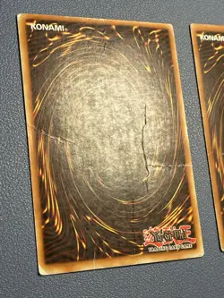 Yu-Gi-Oh! 2x Blauaugiger W. Drache SDK-G001 Ultra Rare Starter Deck Kaiba 2002 - Image 4