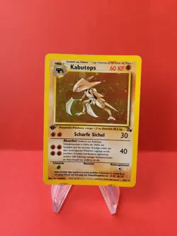 Pokemon Karte/card - Kabutops 9/62 - Fossil Holo - 1. Edition Swirl - Very Good+ - Image 1