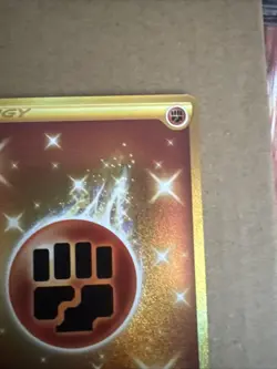 Pokemon Chilling Reign Fighting Energy GOLD SECRET RARE Card 233/198 Clean - Image 4