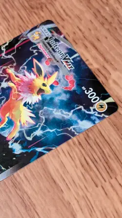Pokemon Jolteon VMAX SWSH184 Black Star Promo Alternate Art NM/Mint - Image 4