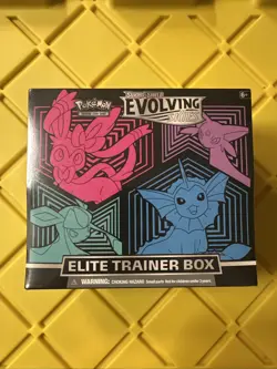 Pokemon TCG: Sword & Shield-Evolving Skies Elite Trainer Box - Image 1