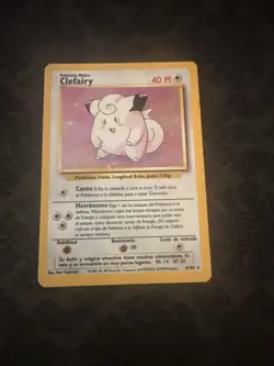 Clefairy 5/102 Pokemon Base Set 1999 Unlimited Holo Rare (Spanish) - Image 1