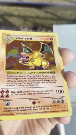 Charizard 004/102 Base Set (Shadowless) Holo Rare 1999 Wizards Pokemon TCG - Image 2