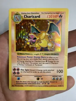 Charizard 004/102 Base Set (Shadowless) Holo Rare 1999 Wizards Pokemon TCG - Image 1