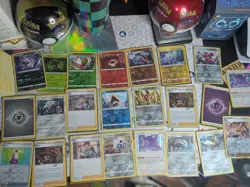 🔥 Pokemon TCG: Crown Zenith BULK BUNDLE - 80+ Cards GUARANTEED 3 V Cards & Holo - Image 3