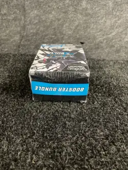 Pokemon TCG: Scarlet & Violet Black Bolt Booster Bundle Worn Box - Image 5