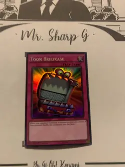 TOON BRIEFCASE - 1st EDITION DRL2-EN029 ENGLISH Yu-Gi-Oh! CARD SUPER RARE HOLO - Image 3