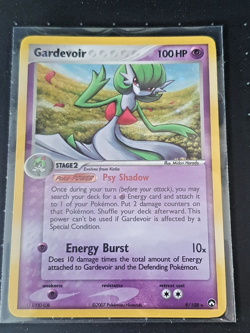 Gardevoir 9/108 EX Power Keepers Holo Rare Pokemon Card 2007 Vintage TCG NM - Image 1