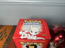 1999 Pokemon 23k Gold Plated Mewtwo Trading Card Sealed NIB Burger King Red Box - Image 2