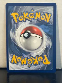 Pokemon TCG - Mew 025/025 Secret Rare Celebrations 25th Anniversary Gold - Image 2