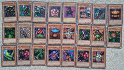 Yu-Gi-Oh! Old Mixed Cards Bundle Lot English & Japanese with Dark Magician Holo - Image 5