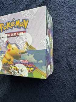 Pokemon TCG Sword & Shield Vivid Voltage Booster Box Factory Sealed 36 Packs - Image 3