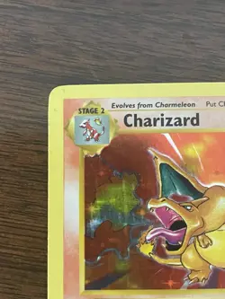 Pokemon TCG Charizard Holo Shadowless Card 004/102 Base Set 1999 - Image 2