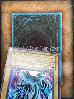 Yugioh Blue-Eyes White Dragon FL1-EN001 Secret Rare Limited Edition MP - Image 3