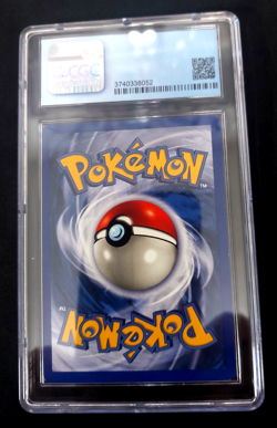1999 Pokemon Base Set Charmander Shadowless CGC 8.5 NM/MINT+ - Image 3