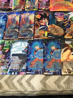 LOT 175 BANDAI JAPAN DRAGON BALL SUPER CARD GAME inc. 26 FOIL HOLO CARDS CLEAN+ - Image 3