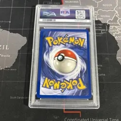 2000 Pokemon TCG Clefairy 6/130 Base Set 2 Holo PSA 7 - Image 2