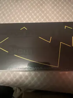 Pokemon TCG: 25th Anniversary Celebrations Elite Trainer Box (2021) Sealed - Image 3