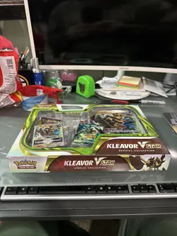Pokemon TCG - Kleavor VSTAR Special Collection - Factory Sealed 820650851254 - Image 2