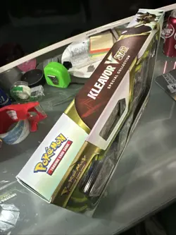 Pokemon TCG - Kleavor VSTAR Special Collection - Factory Sealed 820650851254 - Image 4