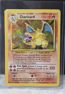 Pokemon TCG Charizard 4/102 Holo Rare Card MP Vintage - Image 1