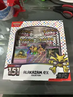 Pokemon TCG Scarlet and Violet - 151 Alakazam ex Collection Box - 4 Packs Sealed 820650855269 - Image 1