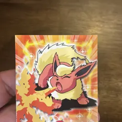 FLAREON Series 3 TV Animation Ed. POKEMON Non-Holo TOPPS 2000 Trading Card #136 - Image 2