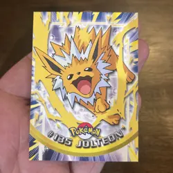 2000 Topps Pokemon Series 3 #135 Jolteon TV Animation Edition Blue Vintage - Image 1