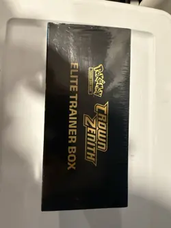 Pokemon TCG: Crown Zenith Elite Trainer Box - 10 Packs 820650851476 - Image 5
