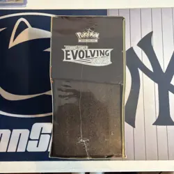 Pokemon TCG Evolving Skies Elite Trainer Box [Flareon/Jolteon/Umbreon/Leafeon] - Image 3
