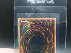 Yugioh Dark Magician Ultra Rare SDY-006 Lightly Played - Image 5