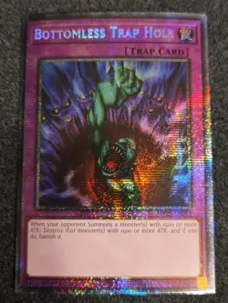 Yugioh Bottomless Trap Hole MP25-EN018 Starlight Rare 1st Ed NM - Image 1