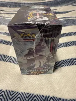 Pokemon TCG Sword & Shield - Chilling Reign Display Booster Box 36 Packs 820650818462 - Image 4