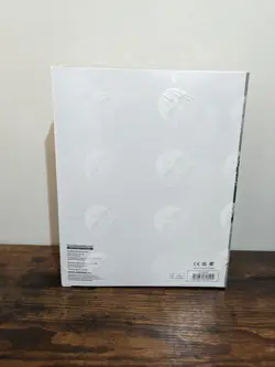 Pokemon TCG Sword & Shield Evolving Skies Factory Sealed Mini Portfolio Display - Image 3