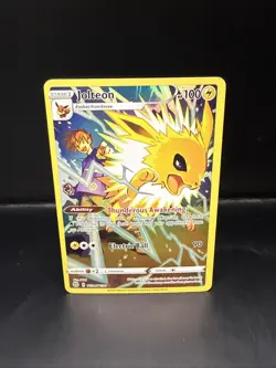 Pokemon TCG Jolteon TG04/TG30 Brilliant Stars Trainer Gallery Holo Rare - Image 3