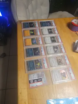 Bulk POKEMON Bundle 38 Grased Cards And 7 Magazines Read Description - Image 4