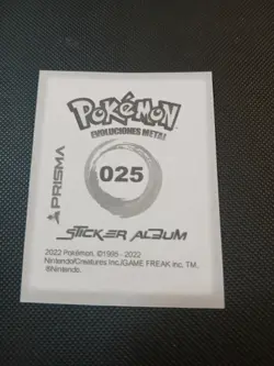 2022 POKEMON Prizma Sticker #025 Pikachu Gold Star Holo Peru - Image 2